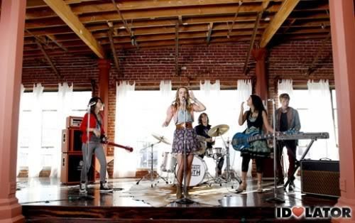 Bridgit Mendler Fotoğrafı
