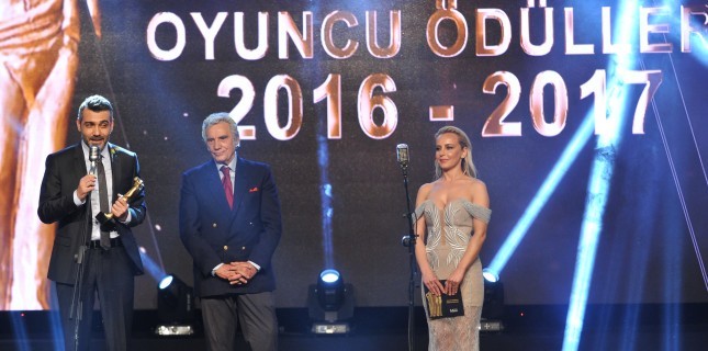 22. Sadri Alışık Ödülleri Sahiplerini Buldu