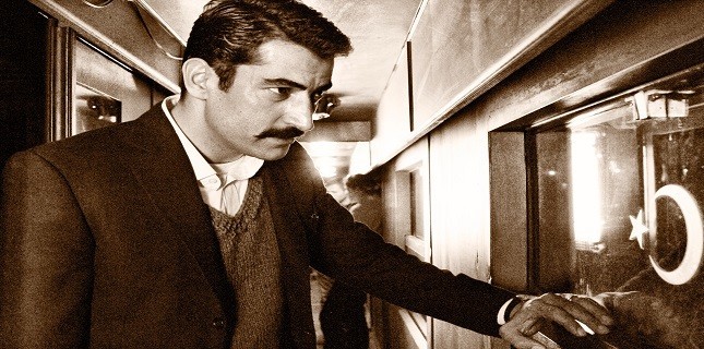 Almanya'nın Kapısını Uzun Hikaye ile Kenan İmirzalıoğlu Açacak