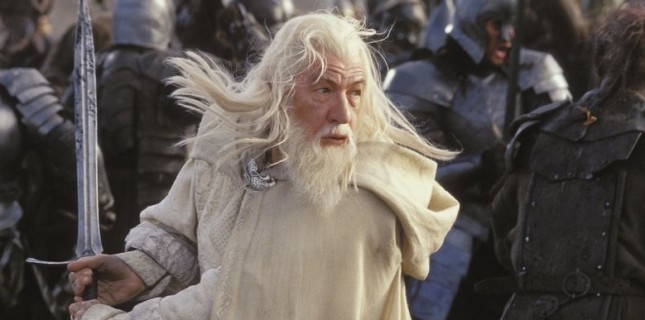 Ian McKellen, Gandalf’ı yeniden canlandırmak istiyor!