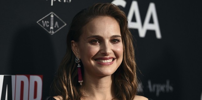 Natalie Portman’lı ‘Soluk Mavi Nokta’ yolda