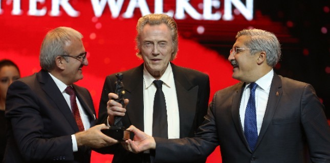 Uluslararası Antalya Film Festivali’ne Görkemli Açılış Uluslararası Antalya Film Festivali’ne Görkemli Açılış