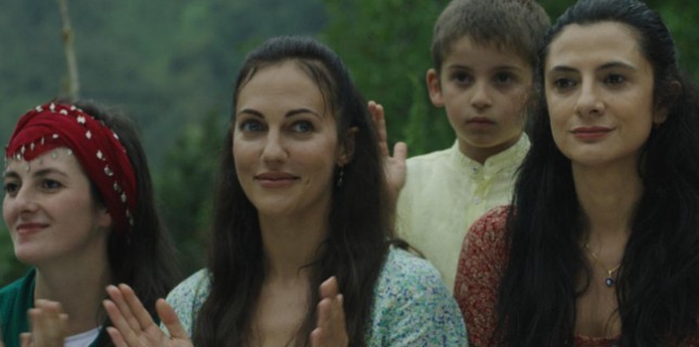 Vizyondaki Filmlerde Bu Hafta (25 Eylül 2020) Vizyondaki Filmlerde Bu Hafta (25 Eylül 2020)