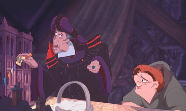 Judge Claude Frollo Fotoğrafları 2