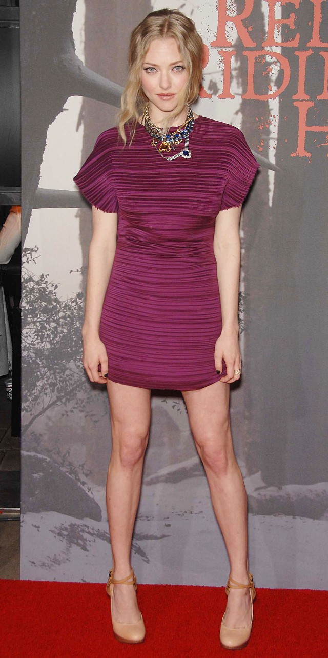 Kız ve Kurt Fotoğrafı