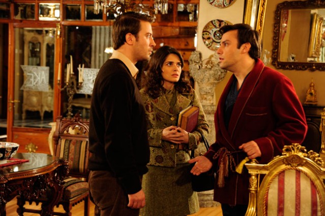 Öyle Bir Geçer Zaman Ki Fotoğrafı