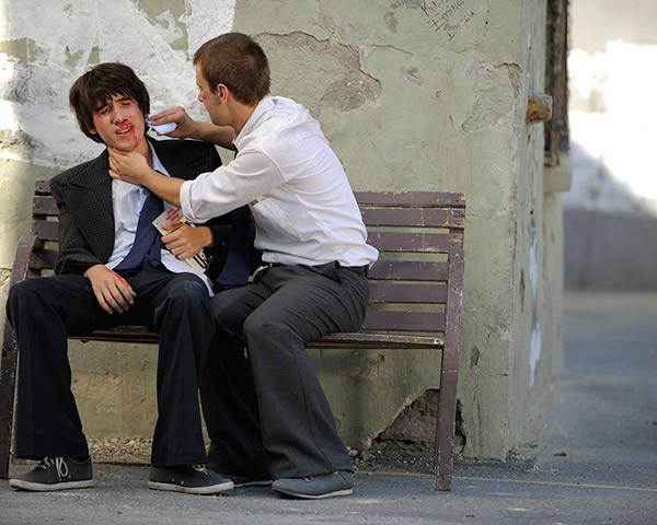 Öyle Bir Geçer Zaman Ki Fotoğrafı