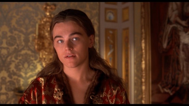 Demir Maskeli Adam Fotoğrafı