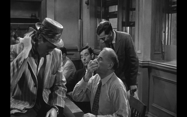 12 Kızgın Adam Fotoğrafı