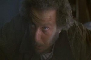 Evde Tek Başına 2 Fotoğrafı