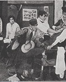 Close-cropped Clippings (1915) afişi