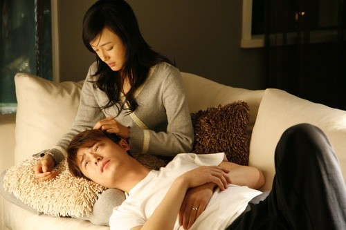 Love In Forlorn City Fotoğrafı