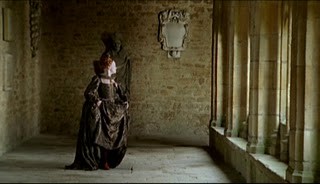 Bakire Kraliçe fotoğrafı