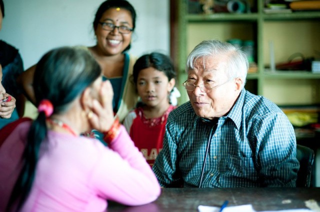 Calling 3: Himalayan Schweitzer Fotoğrafı