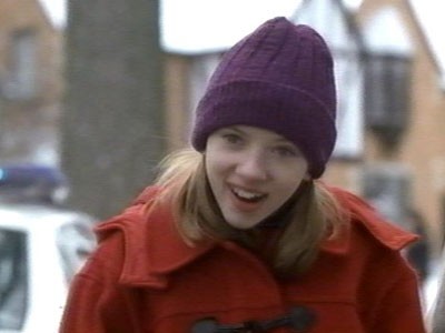 Evde Tek Başına 3 Fotoğrafı