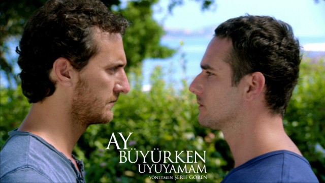 Ay Büyürken Uyuyamam Fotoğrafı