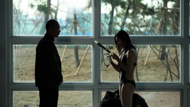 Too Many Evil People Fotoğrafı