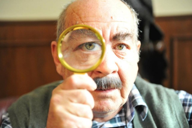 Sen Kimsin? Fotoğrafı