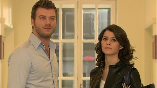 Aşk-ı Memnu Fotoğrafı