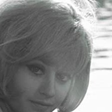 Les ruses du diable (Neuf portraits d'une jeune fille) (1966) afişi