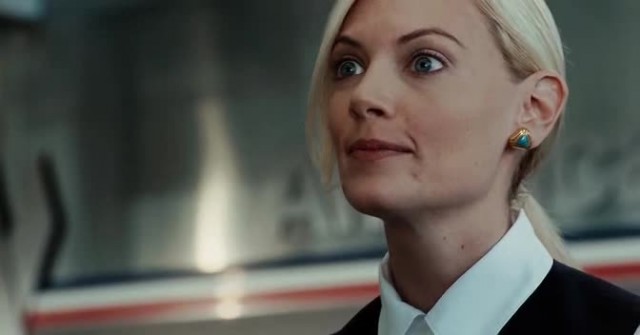 Aklı Havada Fotoğrafı