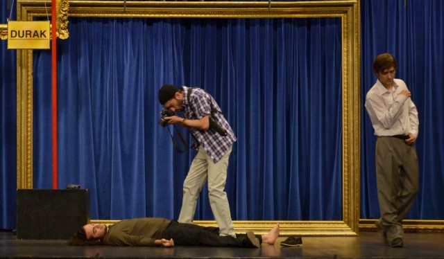 İnsanlar Alemi Fotoğrafı