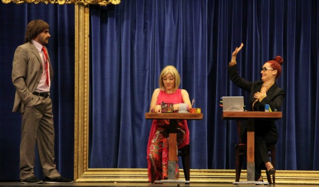 İnsanlar Alemi Fotoğrafı