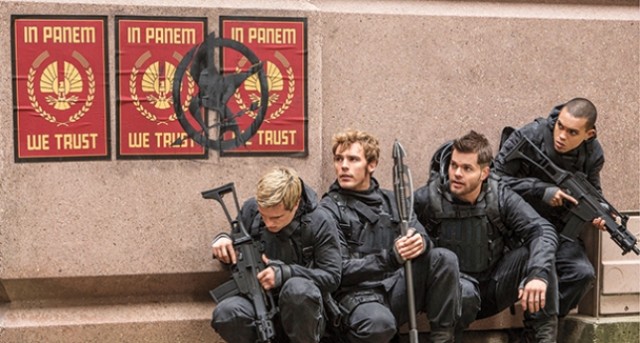 Açlık Oyunları: Alaycı Kuş Bölüm 2 Fotoğrafı