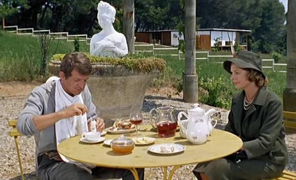 À Double Tour fotoğrafı