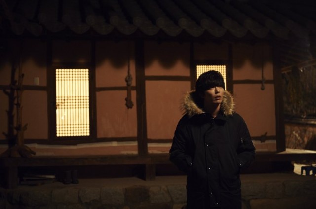 Two Rooms, Two Nights Fotoğrafı