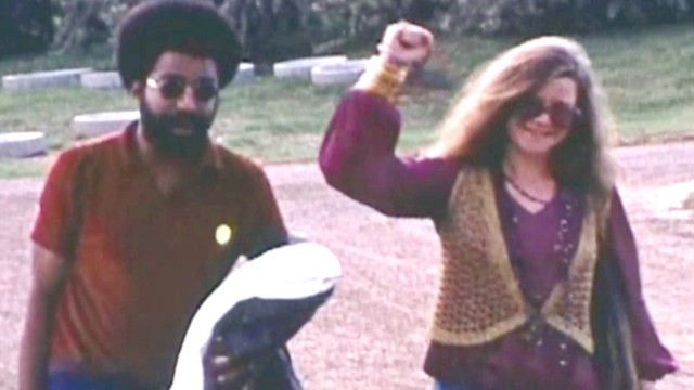 Janis: Hüzünlü Küçük Kız Fotoğrafı