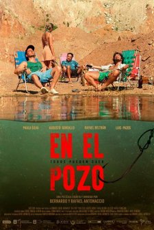 En el pozo (2018) afişi