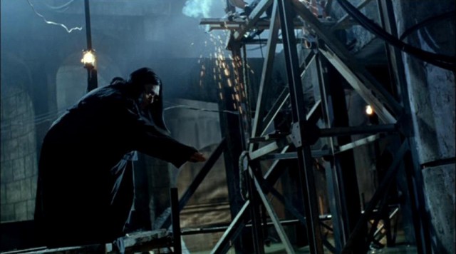 Kara Maske fotoğrafı