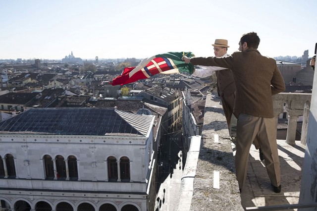 Sulle mie spalle Fotoğrafı
