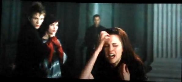 Alacakaranlık Efsanesi: Yeni Ay Fotoğrafı