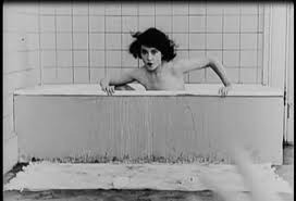 Bir Hafta fotoğrafı