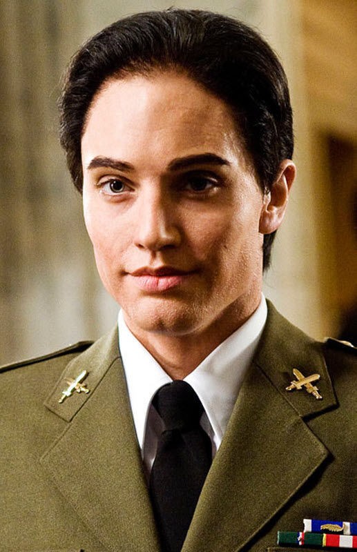 Ajan Salt Fotoğrafı