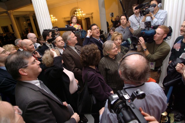 Saving Marriage Fotoğrafı