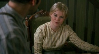 Love Takes Wing Fotoğrafı