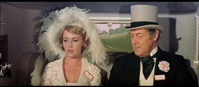 Sarı Otomobil fotoğrafı