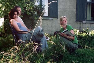 Can Go Through Skin fotoğrafı