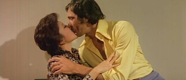 Tie Jin Gang Da Po Zi Yang Guan Fotoğrafı