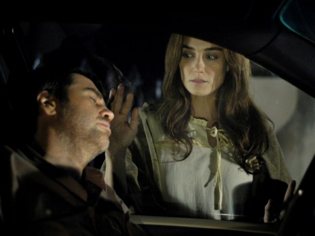 Kül Ve Ateş fotoğrafı