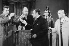 Sherlock Holmes And The Deadly Necklace fotoğrafı