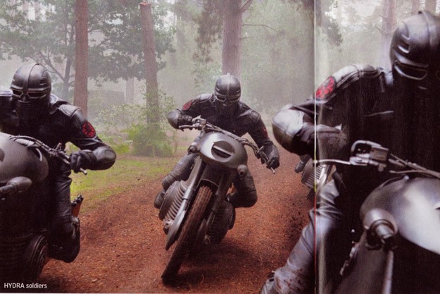 İlk Yenilmez: Kaptan Amerika Fotoğrafı