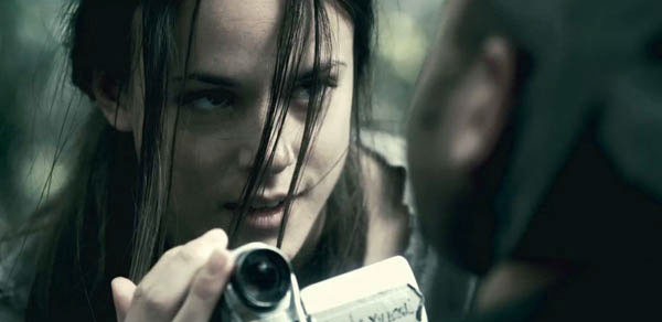 Mezarına Tüküreceğim Fotoğrafı