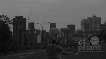 Nuages Sur La Ville Fotoğrafı