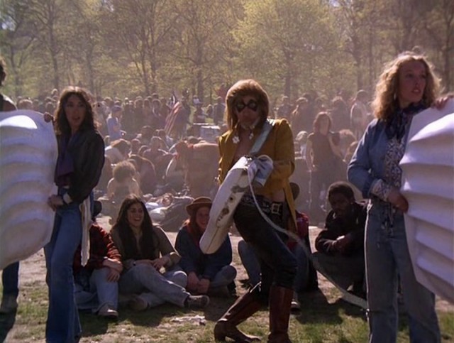 Bırak Güneş İçeri Girsin Fotoğrafı