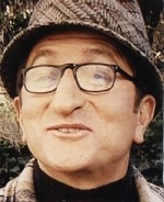 Üç Aşağı Beş Yukarı fotoğrafı