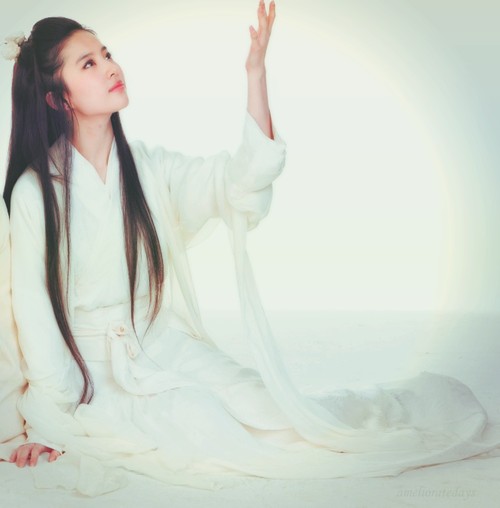 Love In Disguise Fotoğrafı